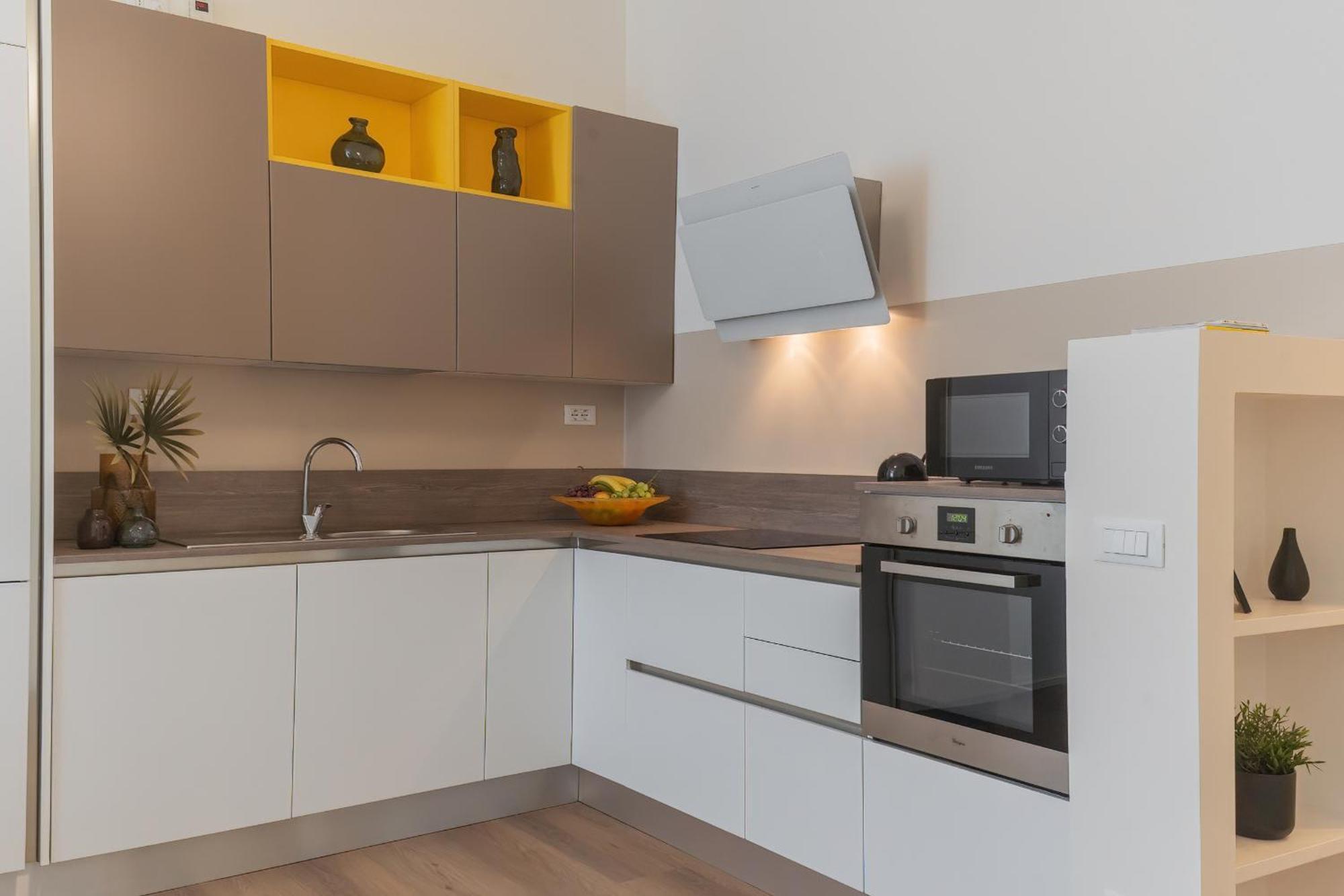 Manaraquattro - Apartament In Como Near The Center With Free Parking - Lake كومو المظهر الخارجي الصورة